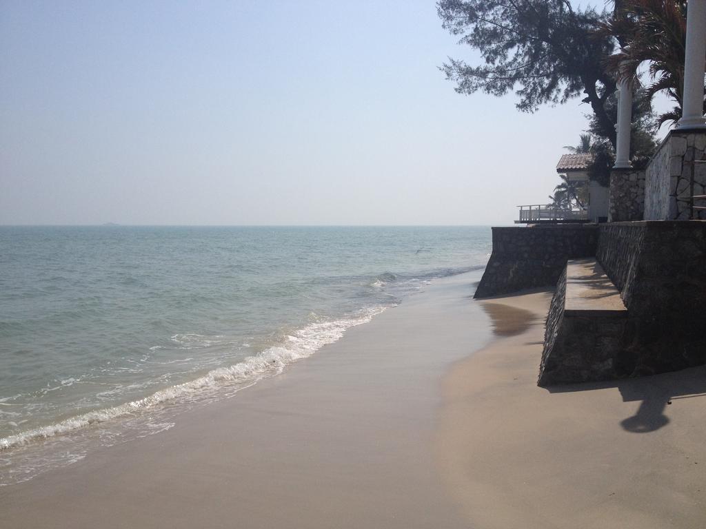 Baan Lom Talay Hotel HHQ Buitenkant foto