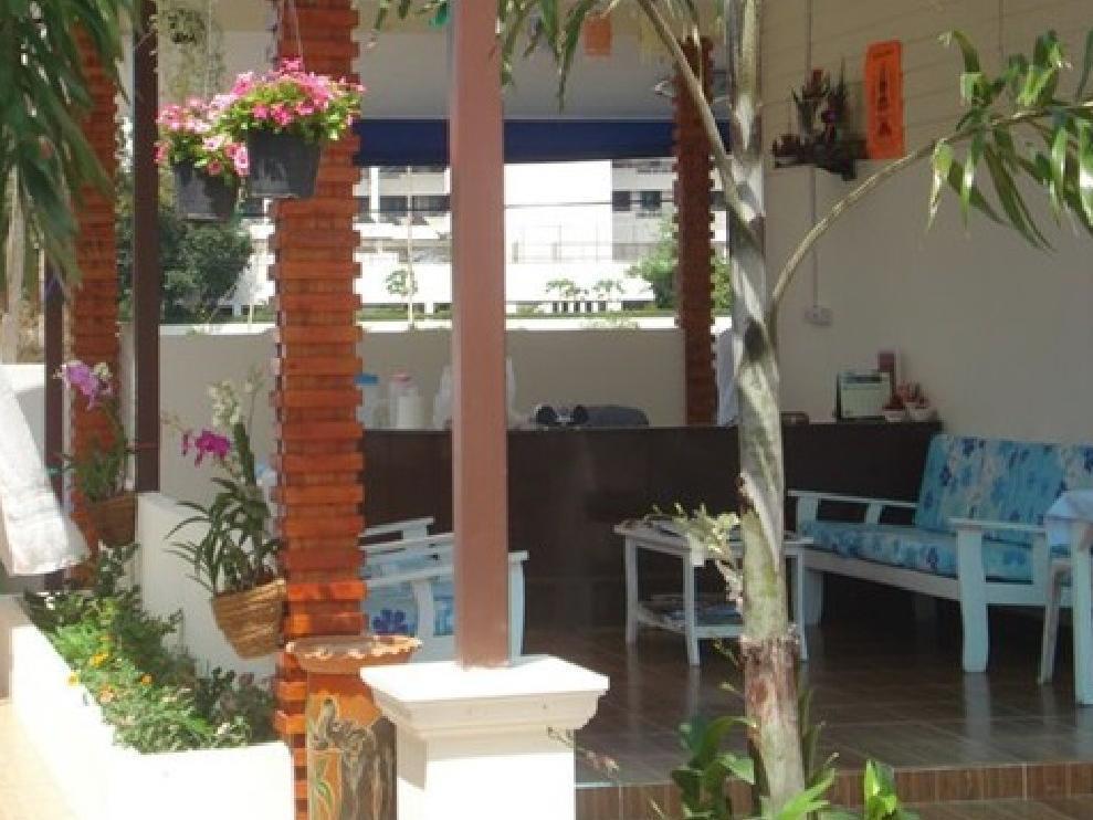 Baan Lom Talay Hotel HHQ Buitenkant foto