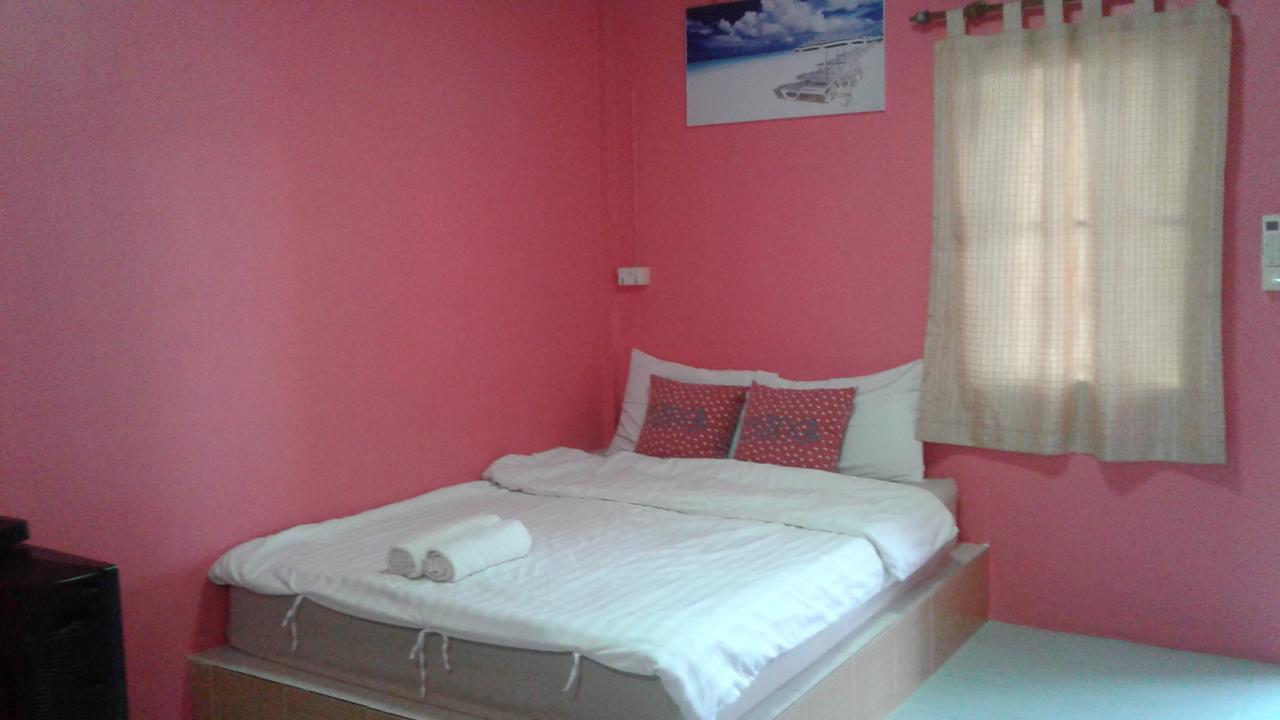 Baan Lom Talay Hotel HHQ Buitenkant foto